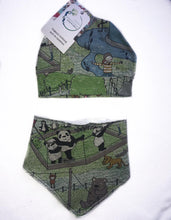 Load image into Gallery viewer, New Baby Gift Set (Beanie & Bib)